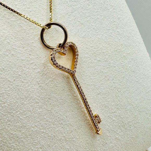 NEW! 14k Rose Gold Diamond Key Pendant - Picture 6 of 13